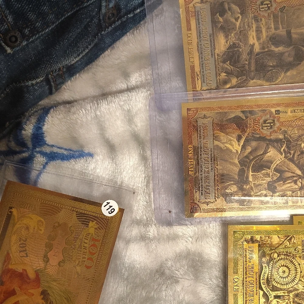 Goldback Collectible Note Set - Metallic Gold Design - Picture 5 of 12